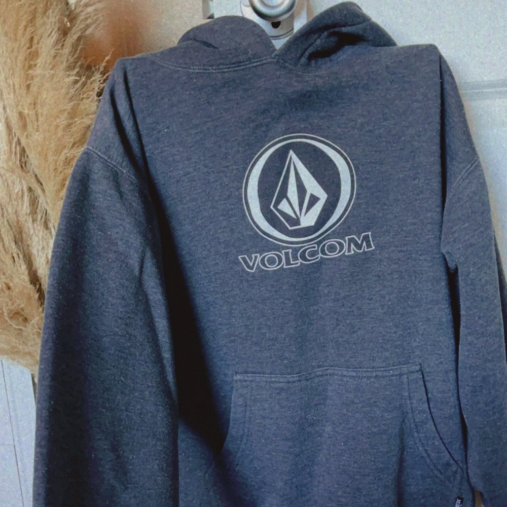 Boy volcom hoodie
